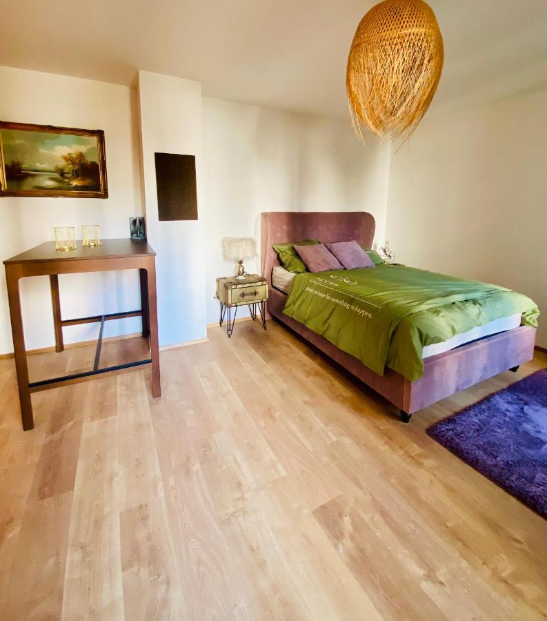 Cozy & Charming City Apartment Відень Екстер'єр фото
